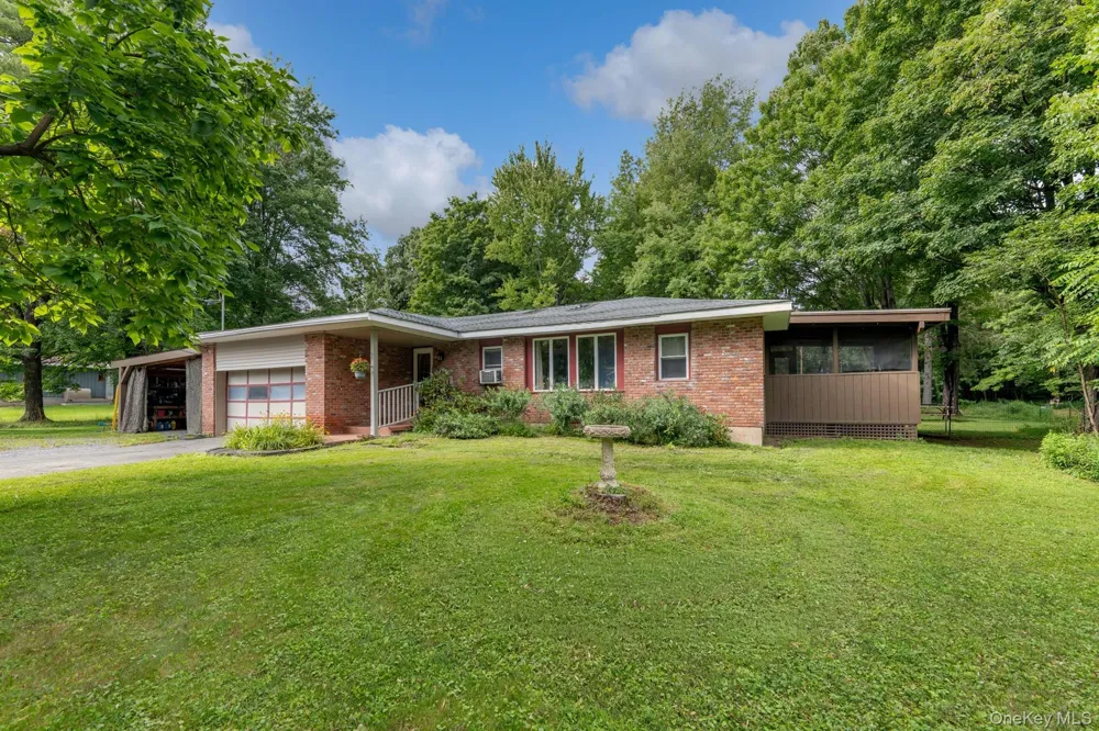 104 Park Place Saugerties, NY 12477
