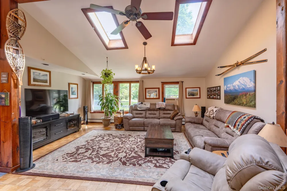 104 Park Place Saugerties, NY 12477