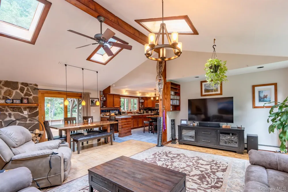 104 Park Place Saugerties, NY 12477