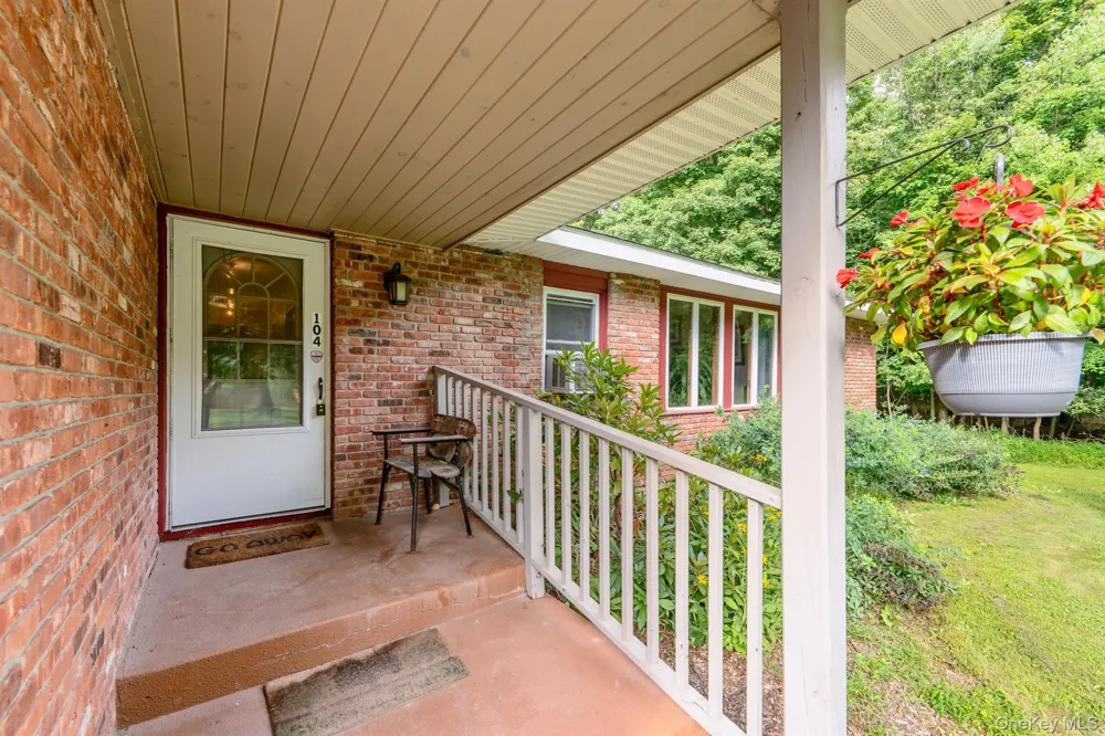 104 Park Place Saugerties, NY 12477