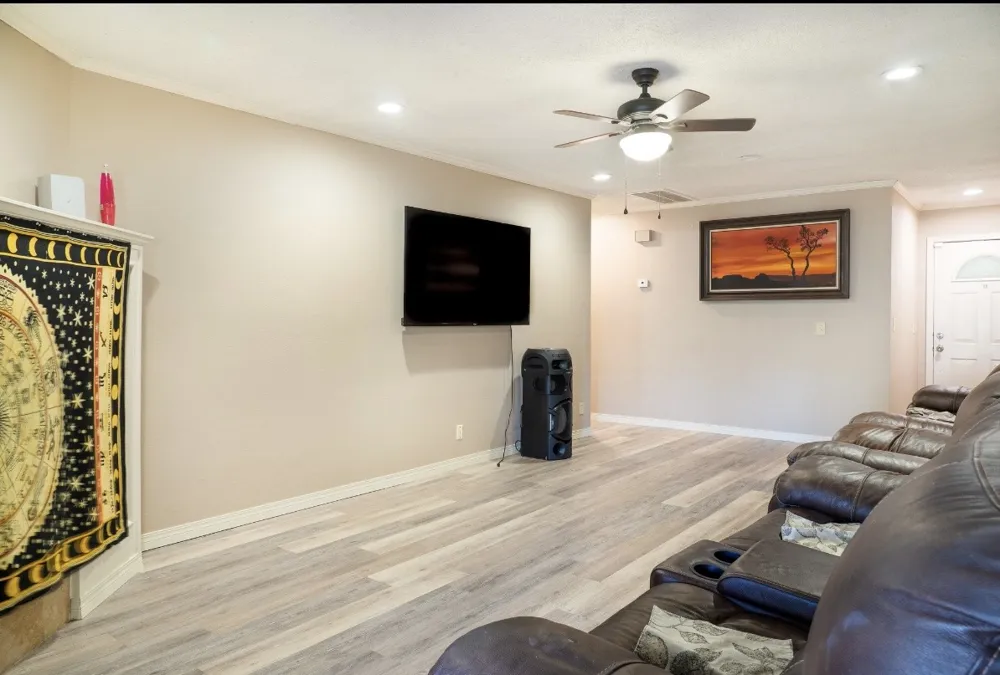 134 W Kent Street Broken Arrow, OK 74012