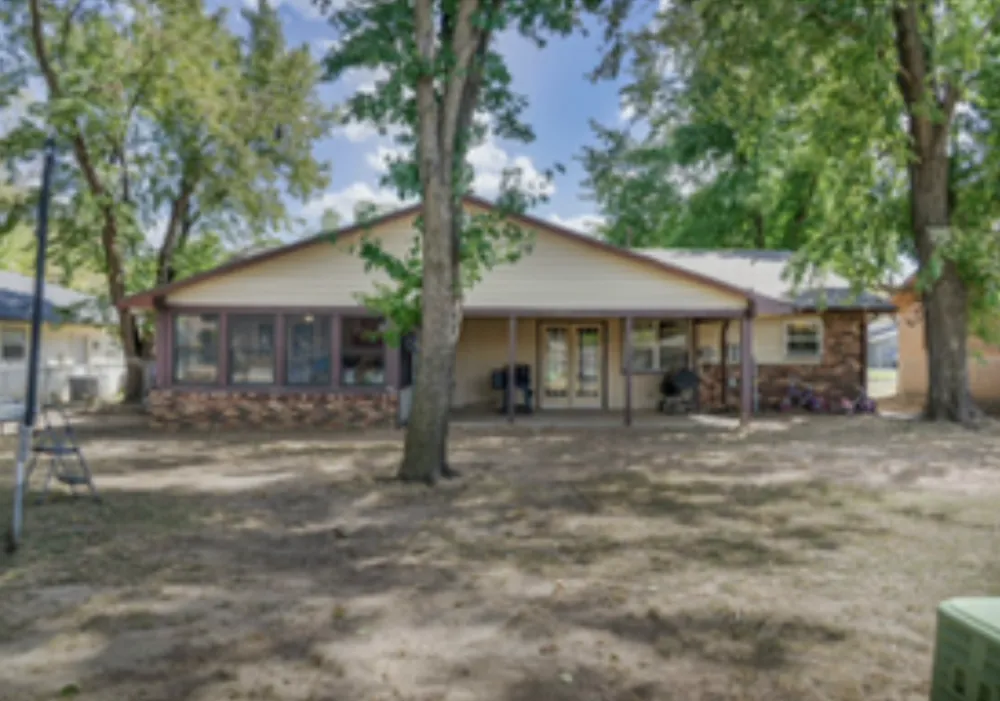 134 W Kent Street Broken Arrow, OK 74012