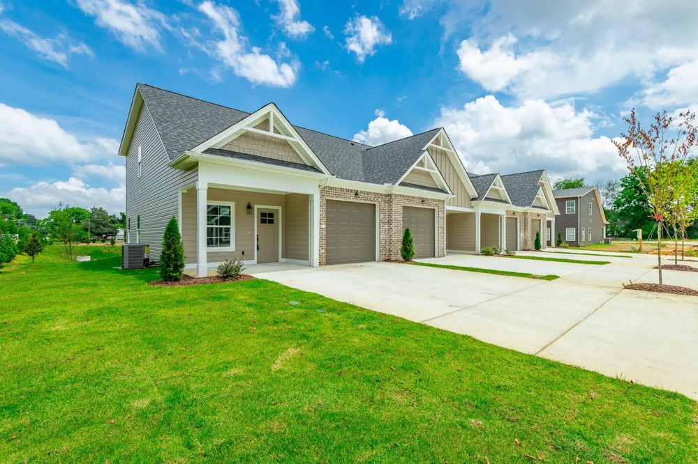 2590 Bannerman Lane Chattanooga, TN 37421