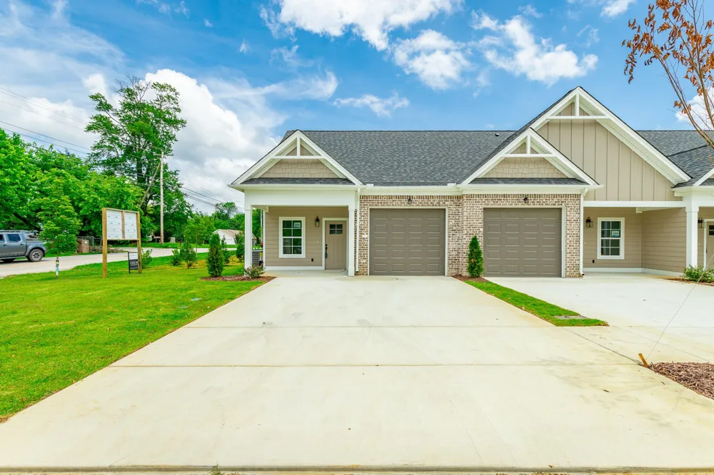 2594 Bannerman Lane Chattanooga, TN 37421