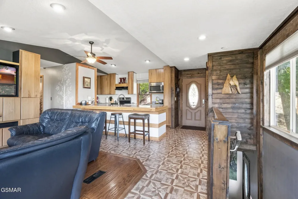 3307 Chinquapin Drive Sevierville, TN 37876