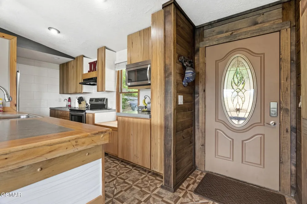 3307 Chinquapin Drive Sevierville, TN 37876