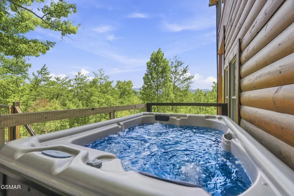 3307 Chinquapin Drive Sevierville, TN 37876