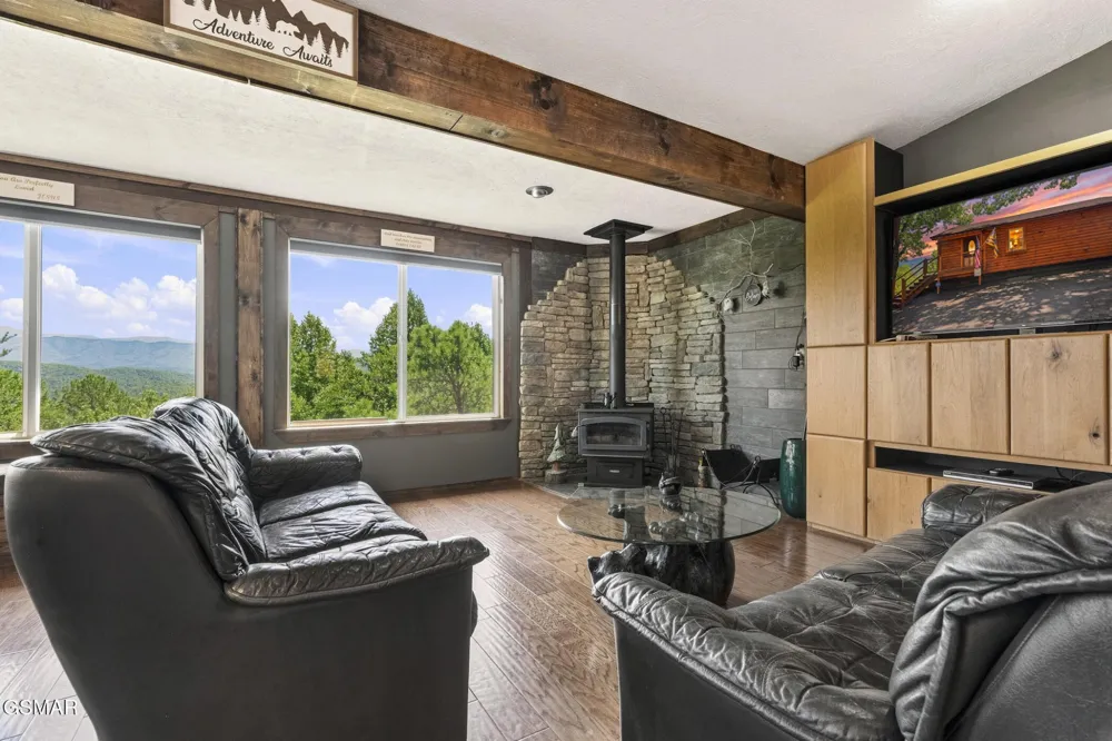3307 Chinquapin Drive Sevierville, TN 37876