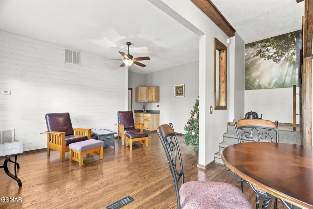 3307 Chinquapin Drive Sevierville, TN 37876