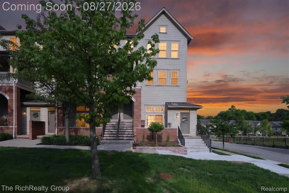 209 Amys Walk Auburn Hills City, MI 48326