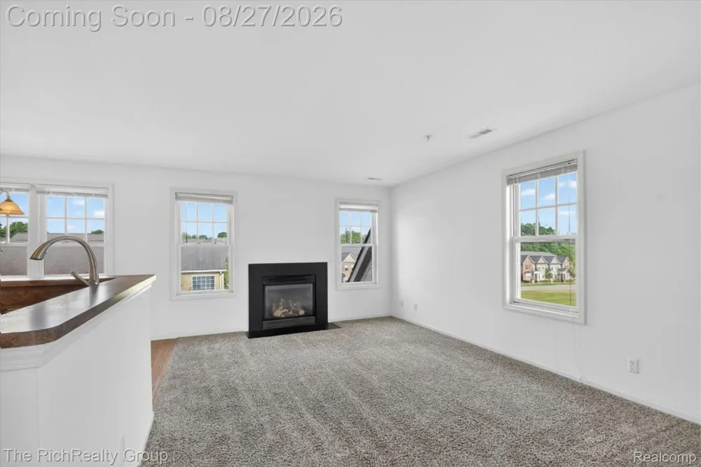 209 Amys Walk Auburn Hills City, MI 48326
