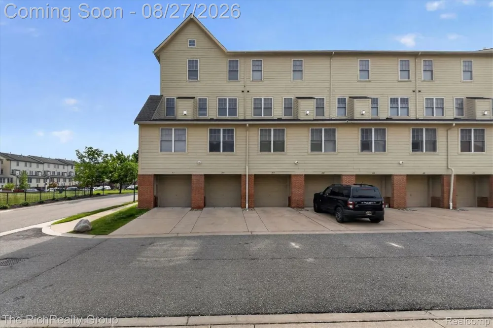 209 Amys Walk Auburn Hills City, MI 48326