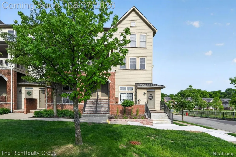 209 Amys Walk Auburn Hills City, MI 48326