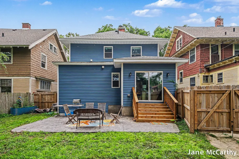 1240 Bemis Street SE Grand Rapids City, MI 49506