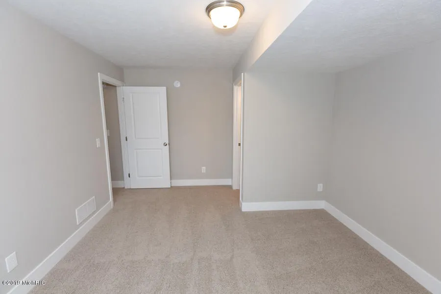 3337 Nature View Drive SE Kentwood City, MI 49512