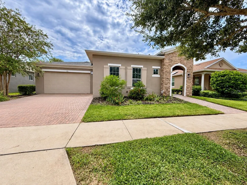 243 SILVER MAPLE ROAD Groveland, FL 34736
