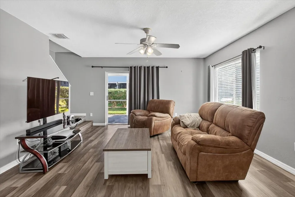 2140 FLUORSHIRE DRIVE Brandon, FL 33511