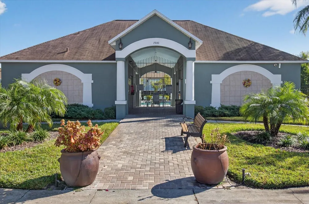 2140 FLUORSHIRE DRIVE Brandon, FL 33511