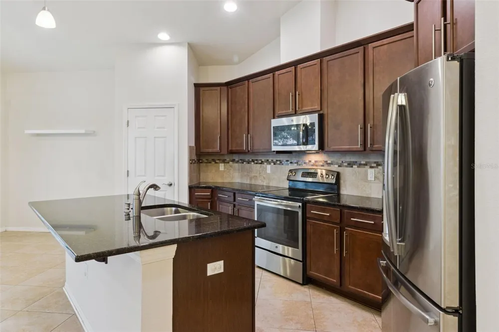 1799 ALTAVISTA CIRCLE Lakeland, FL 33810