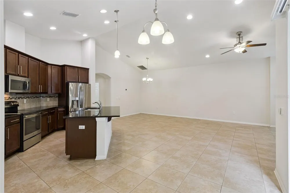 1799 ALTAVISTA CIRCLE Lakeland, FL 33810