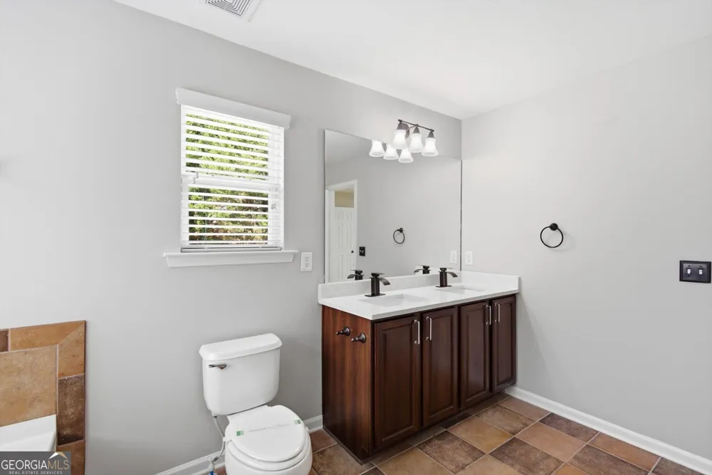 1203 Lanier Springs DR Buford, GA 30518