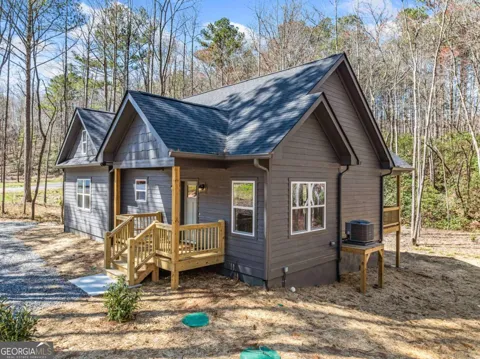246 Woodward WAY