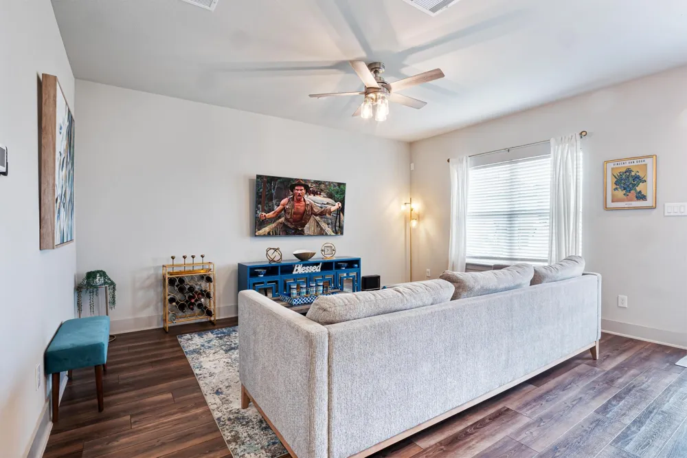 2301 Local Rebel Loop Leander, TX 78641
