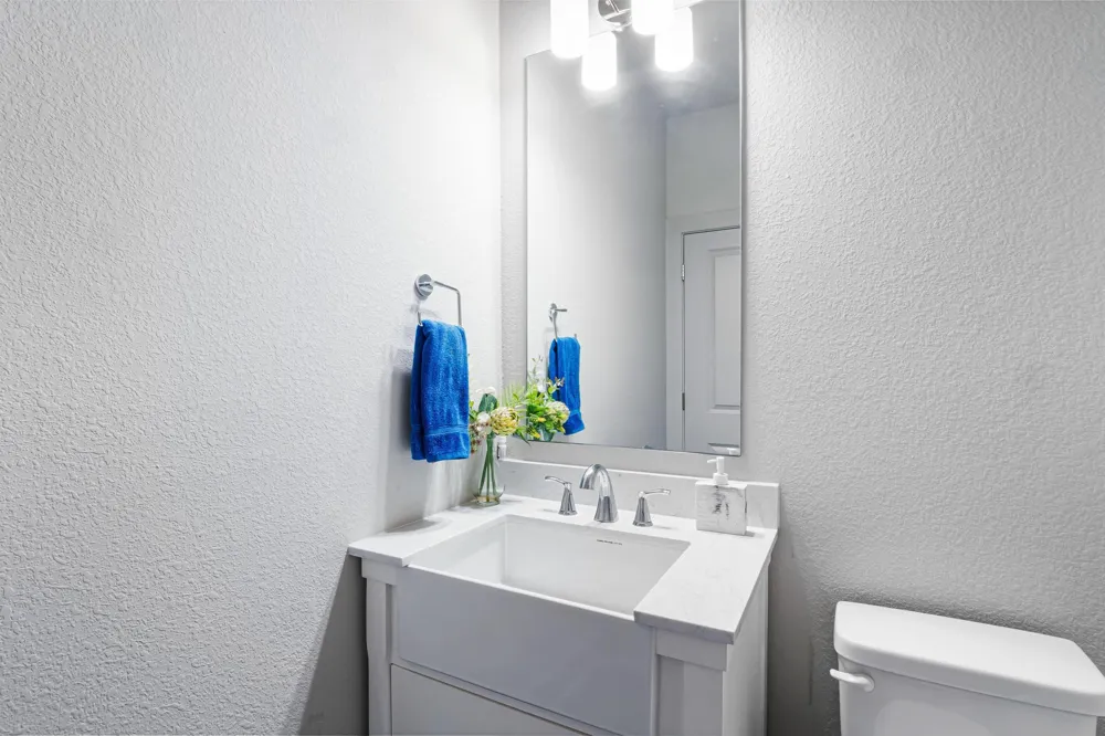 2301 Local Rebel Loop Leander, TX 78641