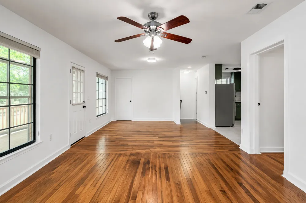 4001 Maplewood Avenue #B Austin, TX 78722