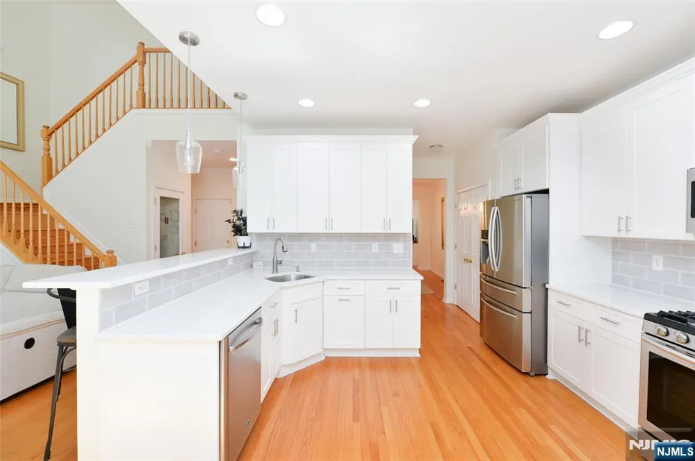 90 Summer Hill Road 90 Wayne, NJ 07470