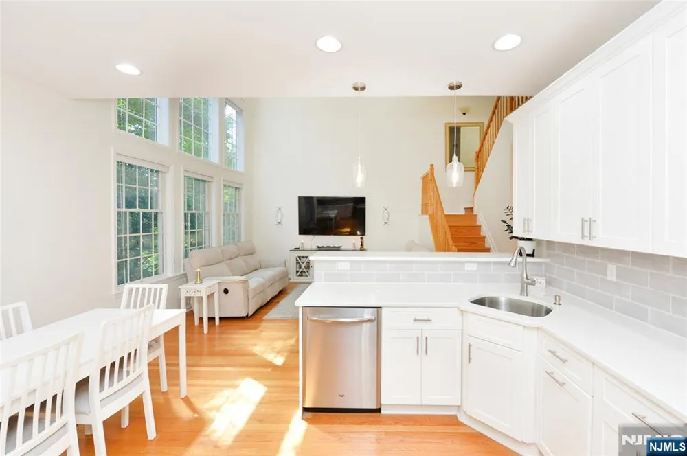 90 Summer Hill Road 90 Wayne, NJ 07470