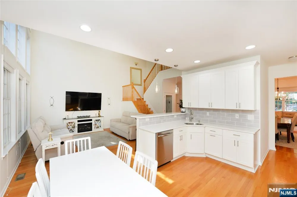 90 Summer Hill Road 90 Wayne, NJ 07470