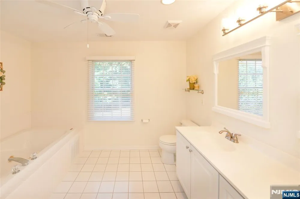 90 Summer Hill Road 90 Wayne, NJ 07470