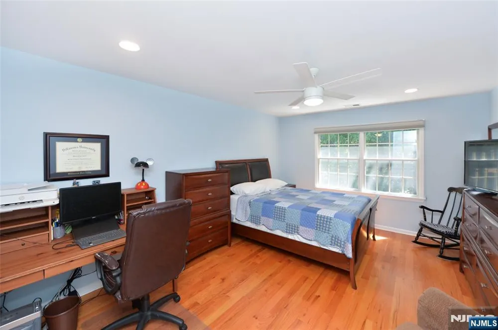90 Summer Hill Road 90 Wayne, NJ 07470