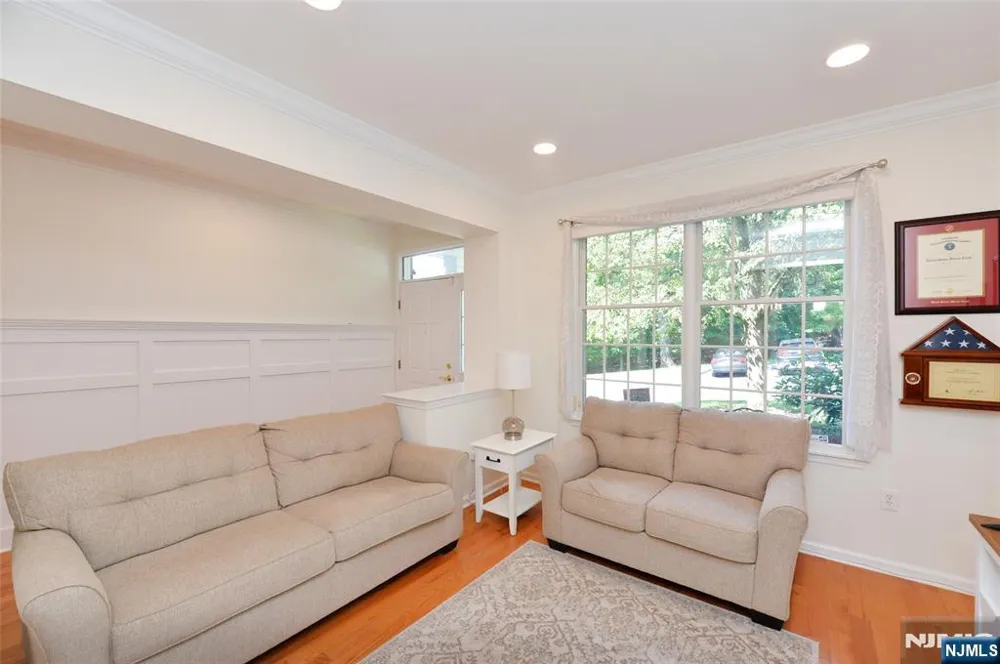 90 Summer Hill Road 90 Wayne, NJ 07470