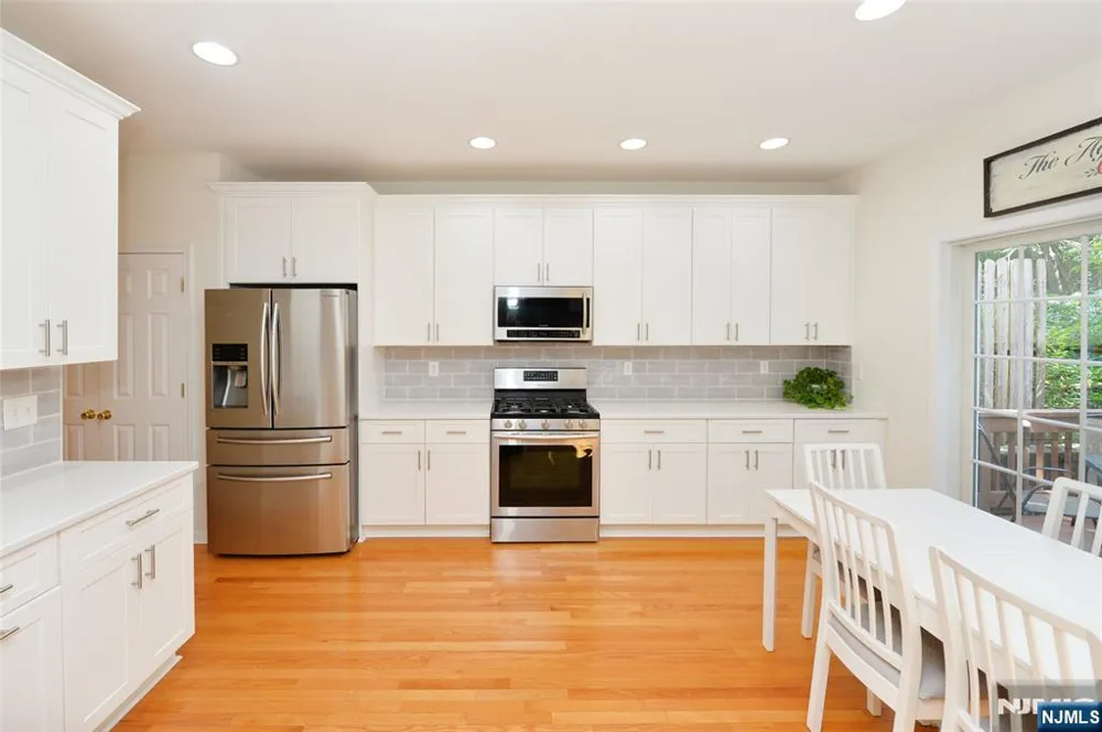 90 Summer Hill Road 90 Wayne, NJ 07470