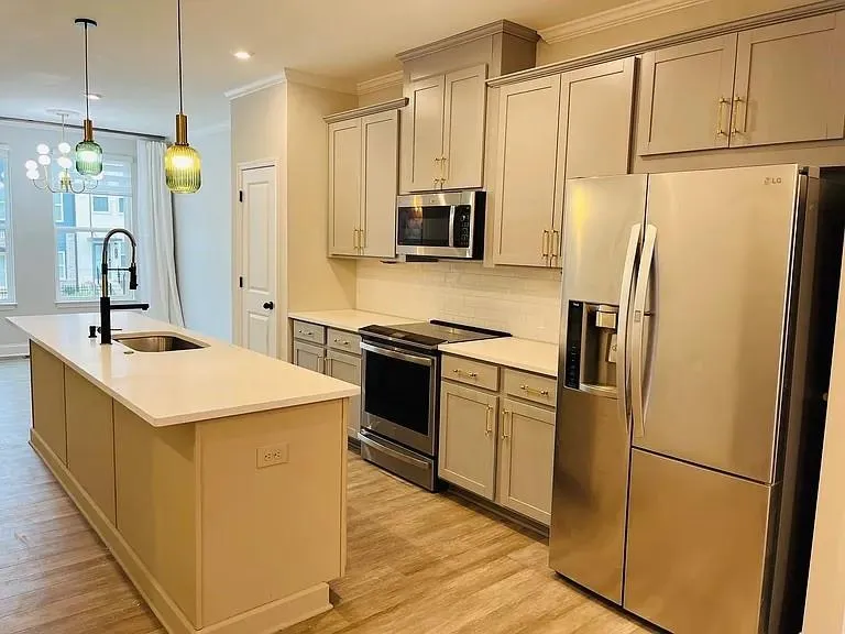 2635 Creekside Drive NW Atlanta, GA 30318