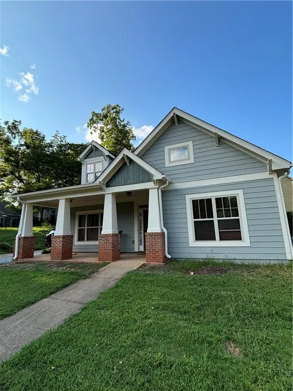 16 Plum Blossom Lane Hampton, GA 30228