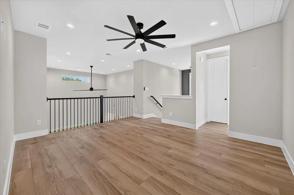 114 Emma Street Red Oak, TX 75154