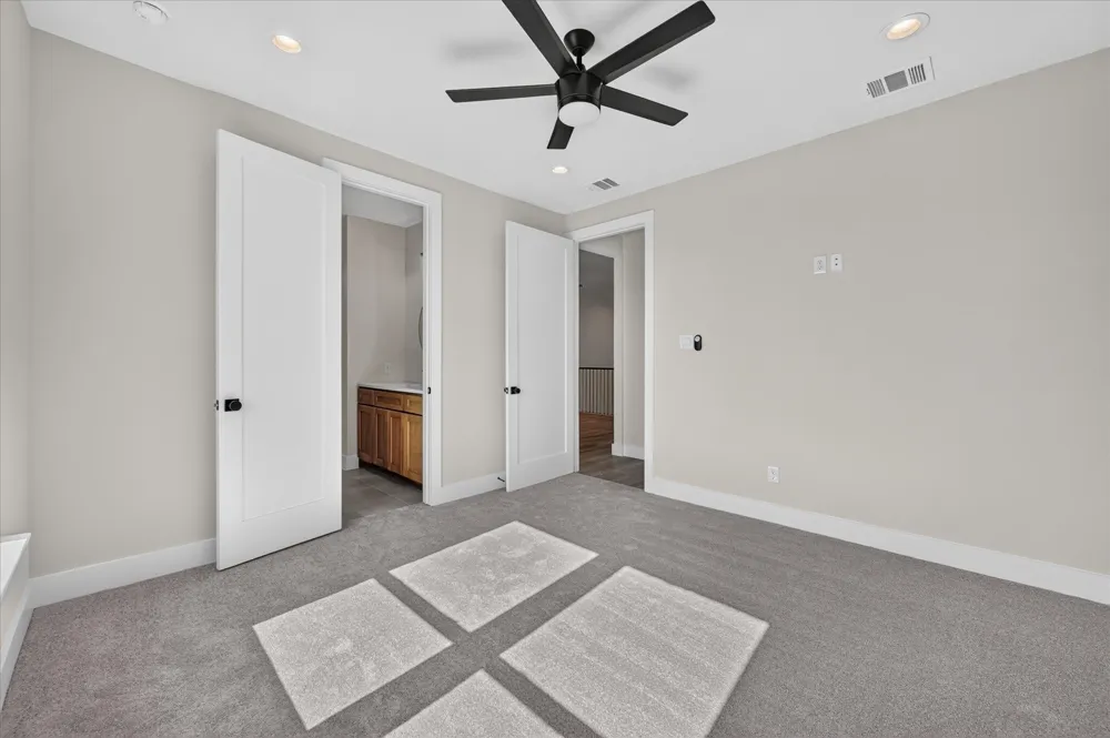 114 Emma Street Red Oak, TX 75154