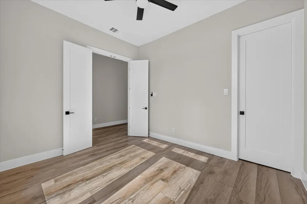 114 Emma Street Red Oak, TX 75154