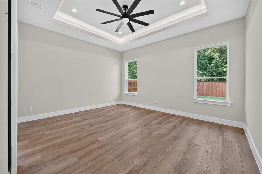 114 Emma Street Red Oak, TX 75154