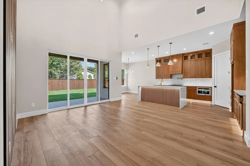 114 Emma Street Red Oak, TX 75154