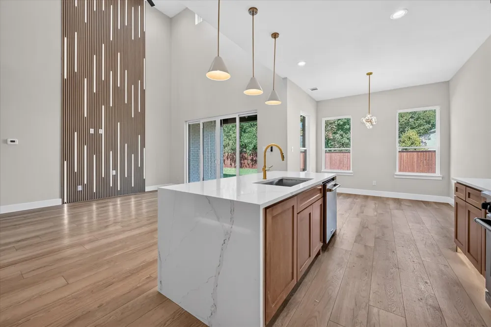 114 Emma Street Red Oak, TX 75154