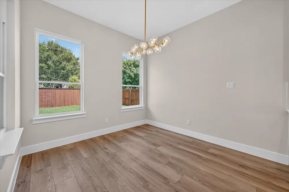 114 Emma Street Red Oak, TX 75154