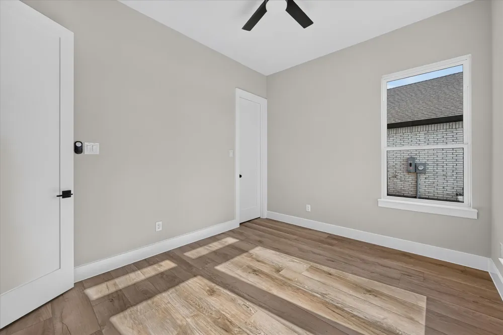 114 Emma Street Red Oak, TX 75154