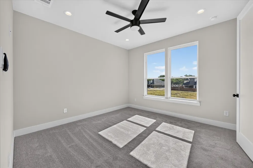 114 Emma Street Red Oak, TX 75154