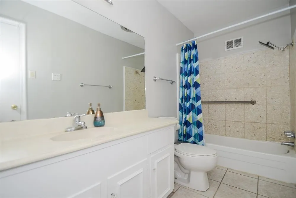 5230 Arboles Drive #A-4 Houston, TX 77035