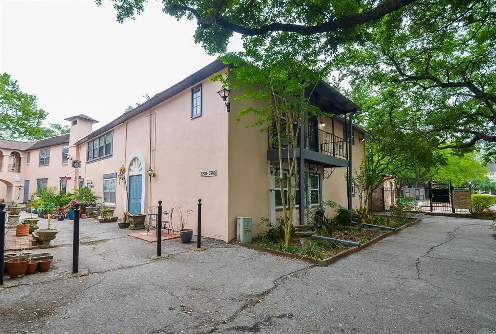 5230 Arboles Drive #A-4 Houston, TX 77035