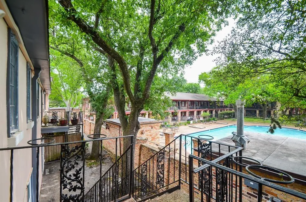 5230 Arboles Drive #A-4 Houston, TX 77035